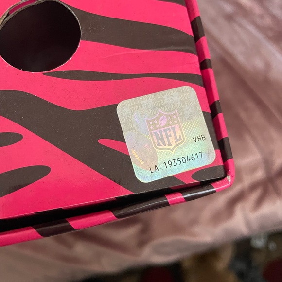 The spirited wedge - Picture 3 of 8